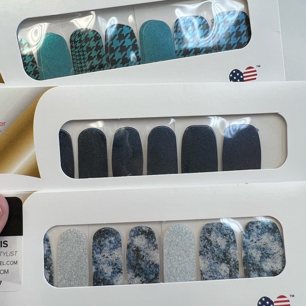 ColorStreet set of 3.